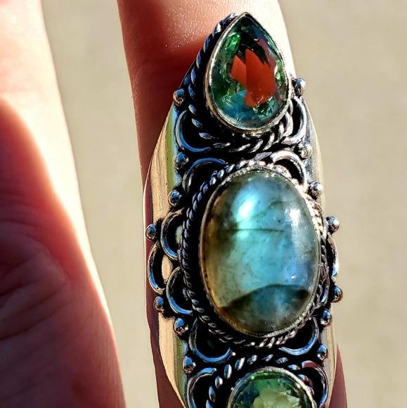 New Labradorite & Tsavorite 925 Silver Statement Ring. - Picture 12 of 14